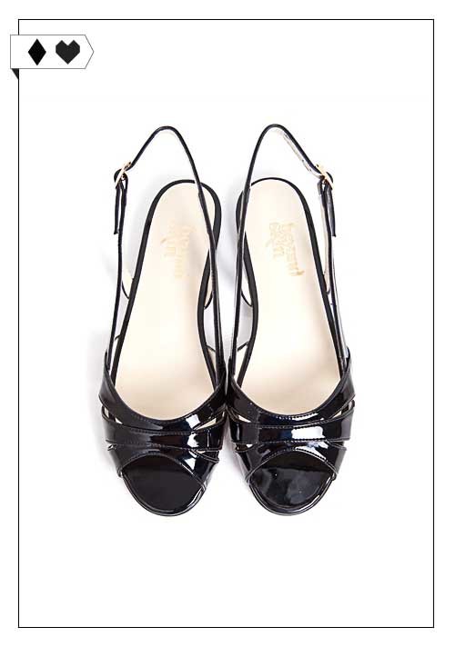 SLORIS_Beyond_Skin_Rose_Black_Sandal