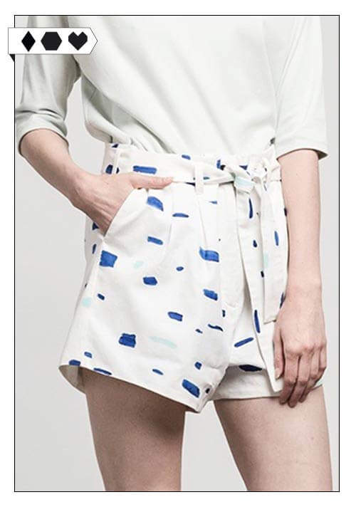 Jungle Folk Shorts jungle-folk-pants-organic-cotton-trousers-white-shorts-fair-fashion-sloris-fashionblog-sustainable